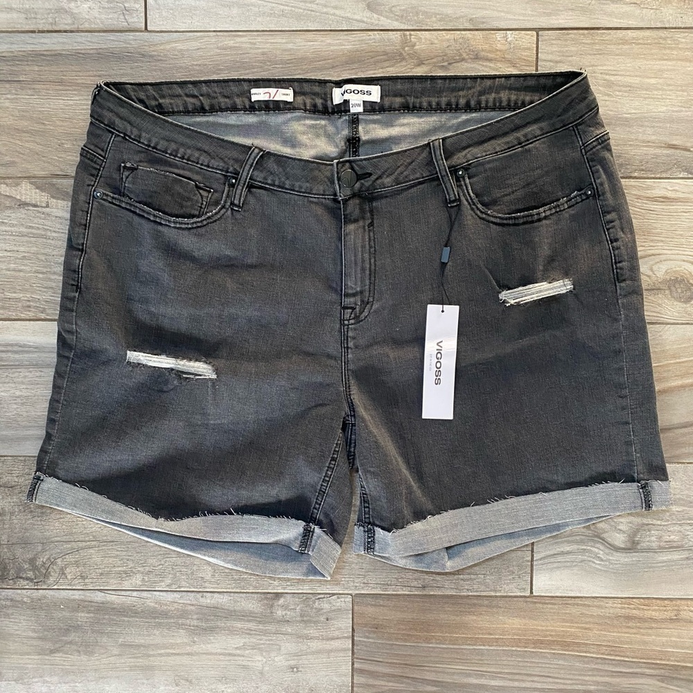Vigoss Marley Mid Rise Cuffed Distressed Black Wash Jean Shorts NWT Size 20W